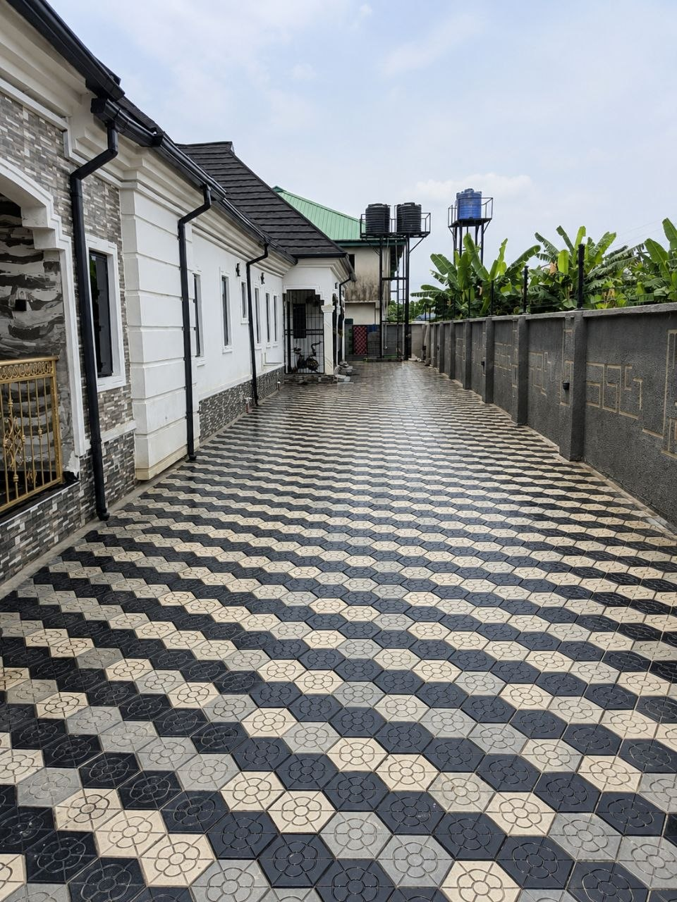 Gated Family Residence